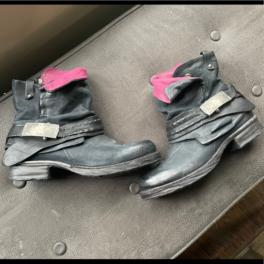 AS 98 black leather boots